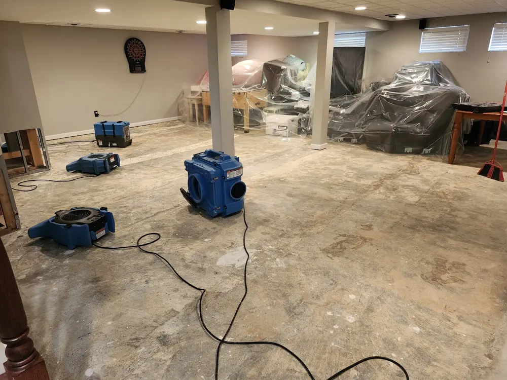 Water damage restoration crew working in Cecilia, LA